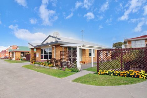 Photo of property in 2/262 Bank Street, Te Awamutu, 3800