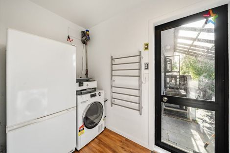 Photo of property in 21 Jasmine Grove, Maungaraki, Lower Hutt, 5010