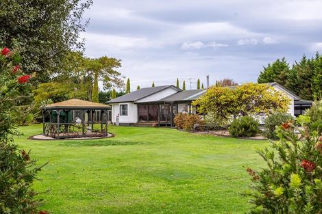 Photo of property in 74 Charles Street, Carterton, 5713