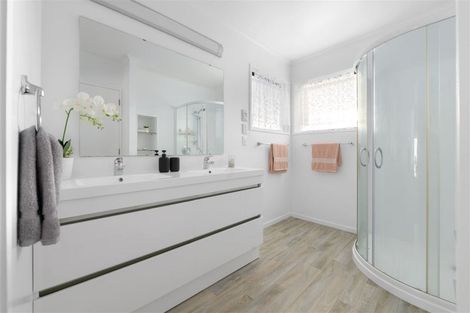 Photo of property in 120 Totara Drive, Pukete, Hamilton, 3200