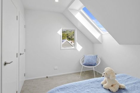 Photo of property in 1/19 Beachville Road, Redcliffs, Christchurch, 8081