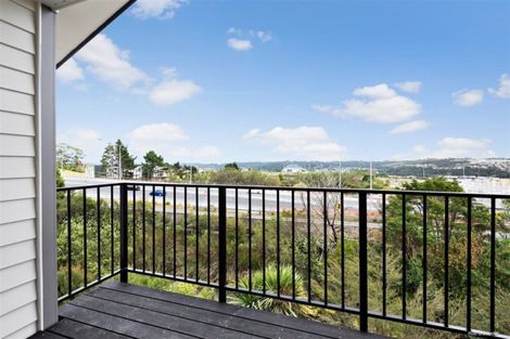 Photo of property in 5 Peony Mews, Oteha, Auckland, 0632