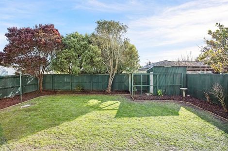 Photo of property in 9 Eglinton Street, Avondale, Christchurch, 8061