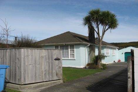 Photo of property in 135 Wise Street, Wainuiomata, Lower Hutt, 5014