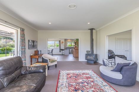 Photo of property in 514 Arapaepae Road South, Ohau, Levin, 5570
