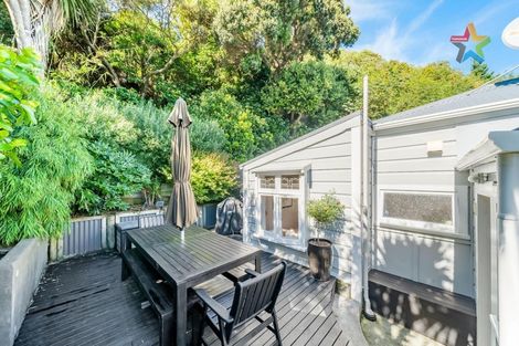 Photo of property in 409 Marine Drive, Mahina Bay, Lower Hutt, 5013
