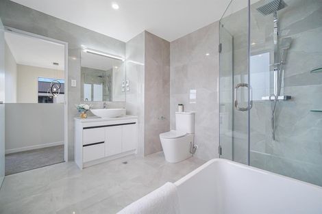 Photo of property in 30 Kairakau Street, Papakura, 2110