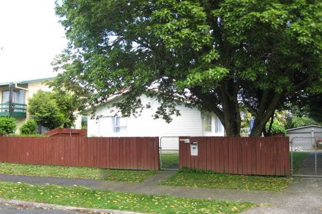 Photo of property in 44 Challen Close, Conifer Grove, Takanini, 2112