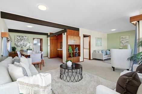 Photo of property in 5 Mataroa Avenue, Northland, Wellington, 6012