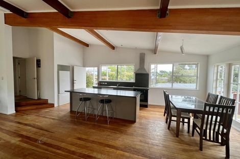 Photo of property in 49 Neal Avenue, Glenfield, Auckland, 0629