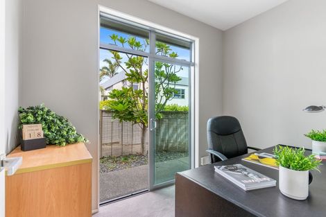 Photo of property in 80 Bleakhouse Road, Howick, Auckland, 2014