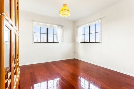 Photo of property in 14 Renoir Street, West Harbour, Auckland, 0618