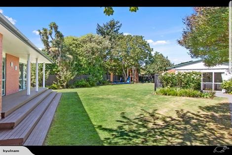 Photo of property in 6 Sealy Place, Bryndwr, Christchurch, 8053