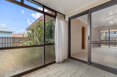 Photo of property in 12 Jasmine Avenue, Dinsdale, Hamilton, 3204