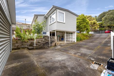 Photo of property in 28 Foster Crescent, Belmont, Lower Hutt, 5010