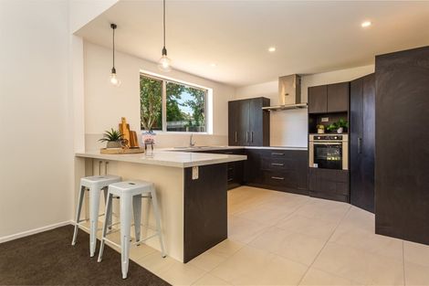 Photo of property in 32 Ambleside Drive, Burnside, Christchurch, 8053