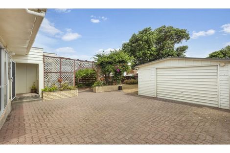 Photo of property in 1 Collins Street, Petone, Lower Hutt, 5012