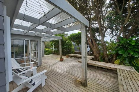 Photo of property in 21 Arden Place, Oakura, 4314