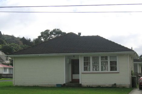 Photo of property in 4 Brid Grove, Stokes Valley, Lower Hutt, 5019