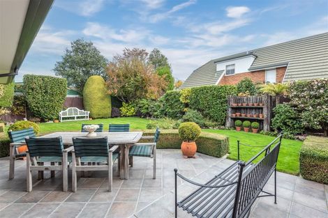 Photo of property in 7 Tavistock Place, Russley, Christchurch, 8042