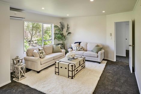 Photo of property in 5a Grays Road, Plimmerton, Porirua, 5026