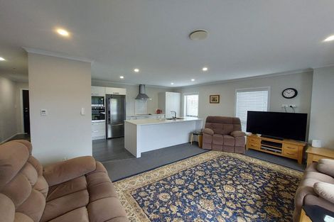 Photo of property in 18 Ridgedale Crescent, Flagstaff, Hamilton, 3210