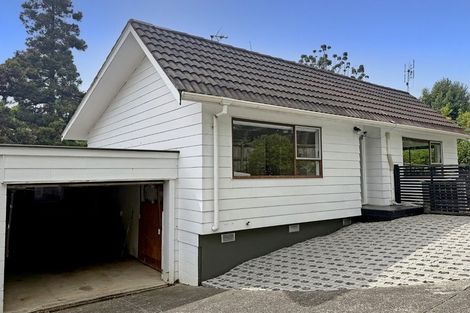 Photo of property in 2/10 Halder Place, Torbay, Auckland, 0632