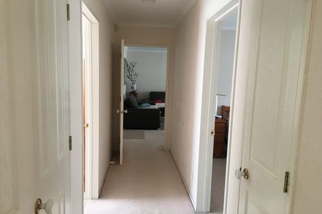 Photo of property in 18 Heyington Way, East Tamaki Heights, Auckland, 2016