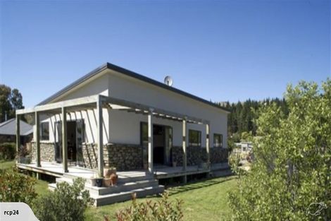 Photo of property in 12 Criffel Place, Luggate, Cromwell, 9383