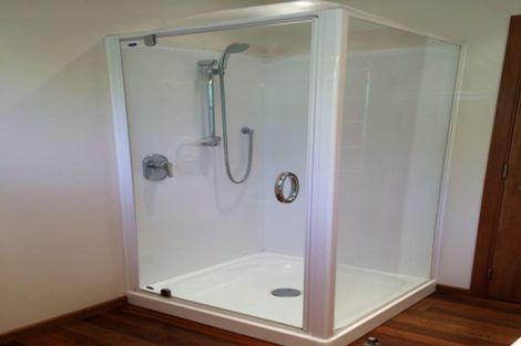 Photo of property in 1/13 Elliott Avenue, Bayview, Auckland, 0629