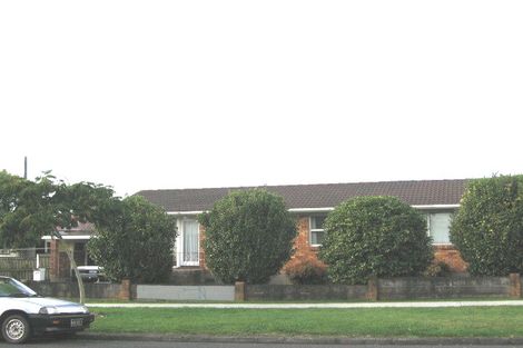 Photo of property in 1/486 Swanson Road, Ranui, Auckland, 0612