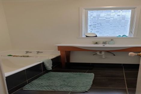 Photo of property in 20a Freya Place, Torbay, Auckland, 0630