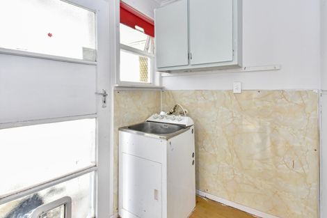 Photo of property in 7 Clendon Place, Manurewa, Auckland, 2102