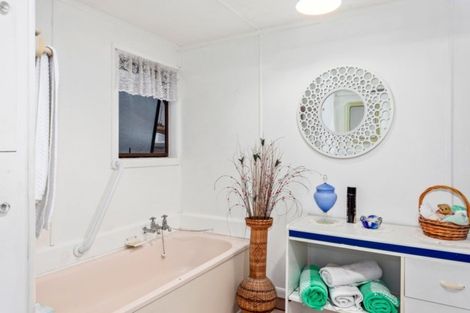 Photo of property in 90 Pohutukawa Avenue, Ohope, 3121