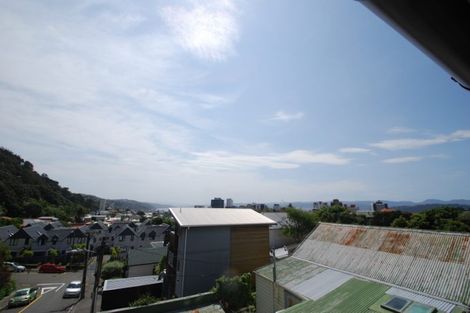 Photo of property in 9a Pitarua Street, Thorndon, Wellington, 6011