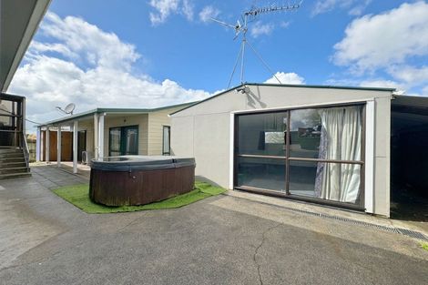 Photo of property in 95 Hyperion Drive, Randwick Park, Auckland, 2105