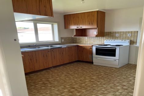 Photo of property in 8 Great South Road, Papakura, 2110