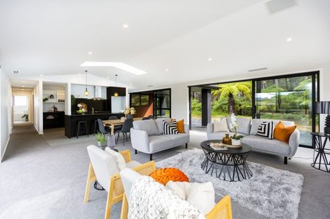 Photo of property in 60 Crest Road, Akatarawa, Upper Hutt, 5372