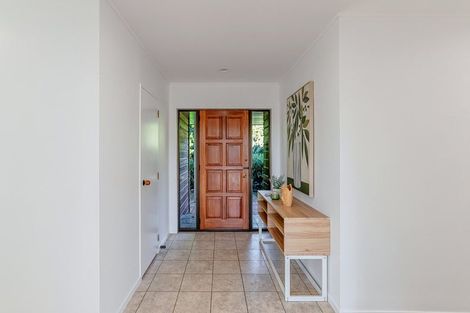 Photo of property in 16 Huia Street, Waikanae, 5036
