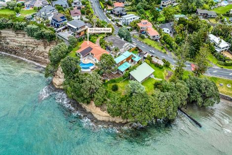 Photo of property in 913 Beach Road, Waiake, Auckland, 0630