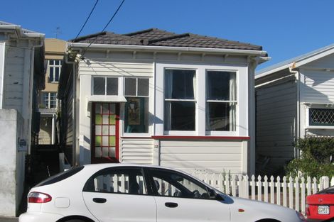 Photo of property in 12 Caroline Street, Mount Victoria, Wellington, 6011