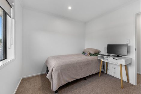 Photo of property in 31 Atutahi Street, Hurdon, New Plymouth, 4310