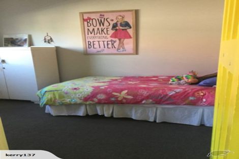 Photo of property in 27 Wades Avenue, Saint Martins, Christchurch, 8022