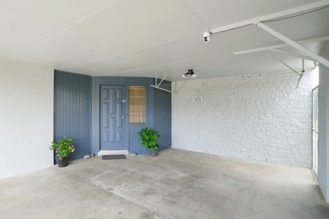 Photo of property in 21 Irvine Street, Wallacetown, 9816