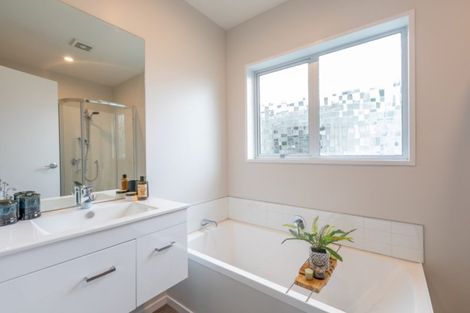 Photo of property in 2a Sylvan Avenue, Waikanae, 5036