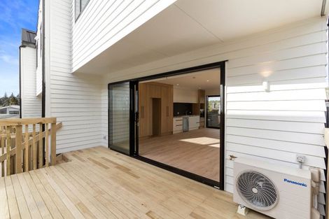 Photo of property in 1/56 Salisbury Road, Birkdale, Auckland, 0626