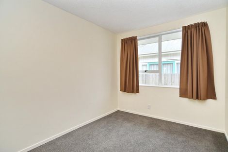 Photo of property in 32 Epsom Road, Sockburn, Christchurch, 8042