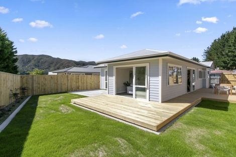 Photo of property in 28c Stockdale Street, Wainuiomata, Lower Hutt, 5014