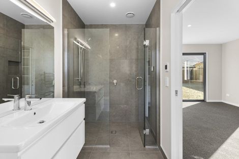 Photo of property in 120 Burdon Loop, Lake Hawea, 9382