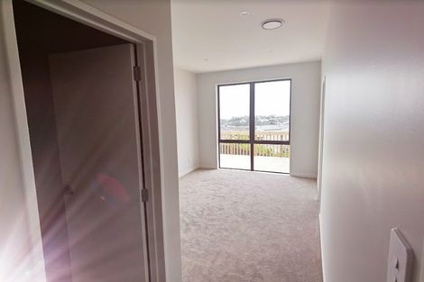 Photo of property in 14 Woodridge Drive, Stanmore Bay, Whangaparaoa, 0932